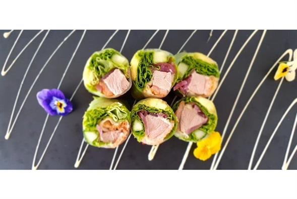 Rispapirrulle med and